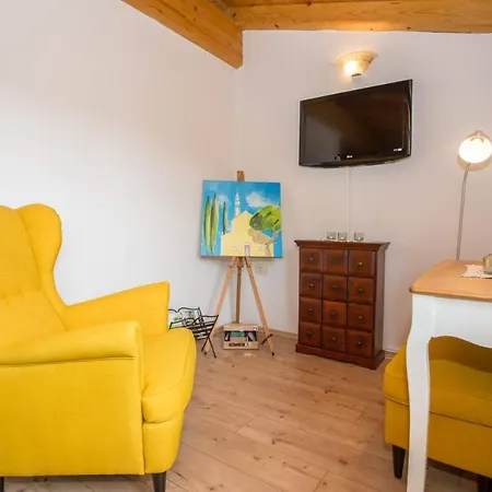 Casa Ulike Karojba