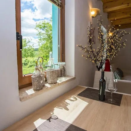 Casa Ulike Karojba